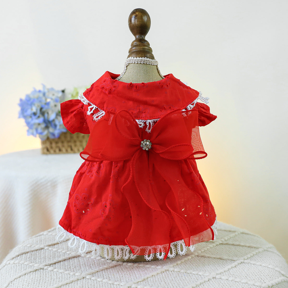 现货宠物服装宠物小狗猫咪衣服小型犬春夏镂空小白裙子一件代发